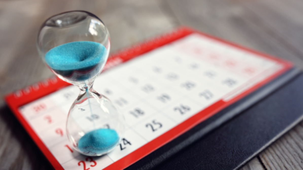 Calendar and egg-timer